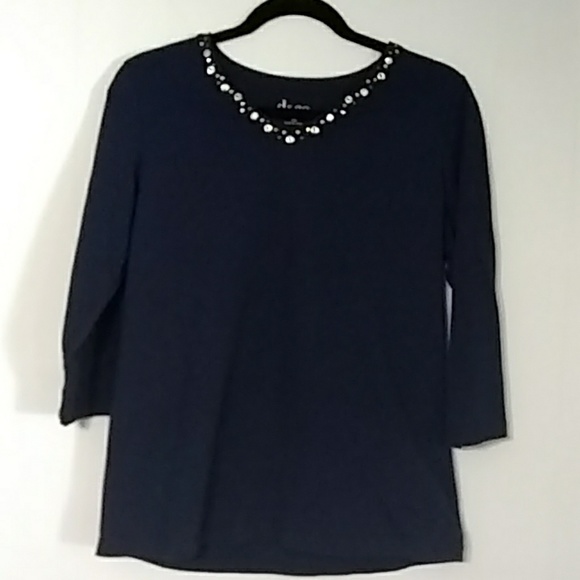 Denim&Co Tops - Denim & Company XS Blue 3/4  Sleeve v- neck Shirt